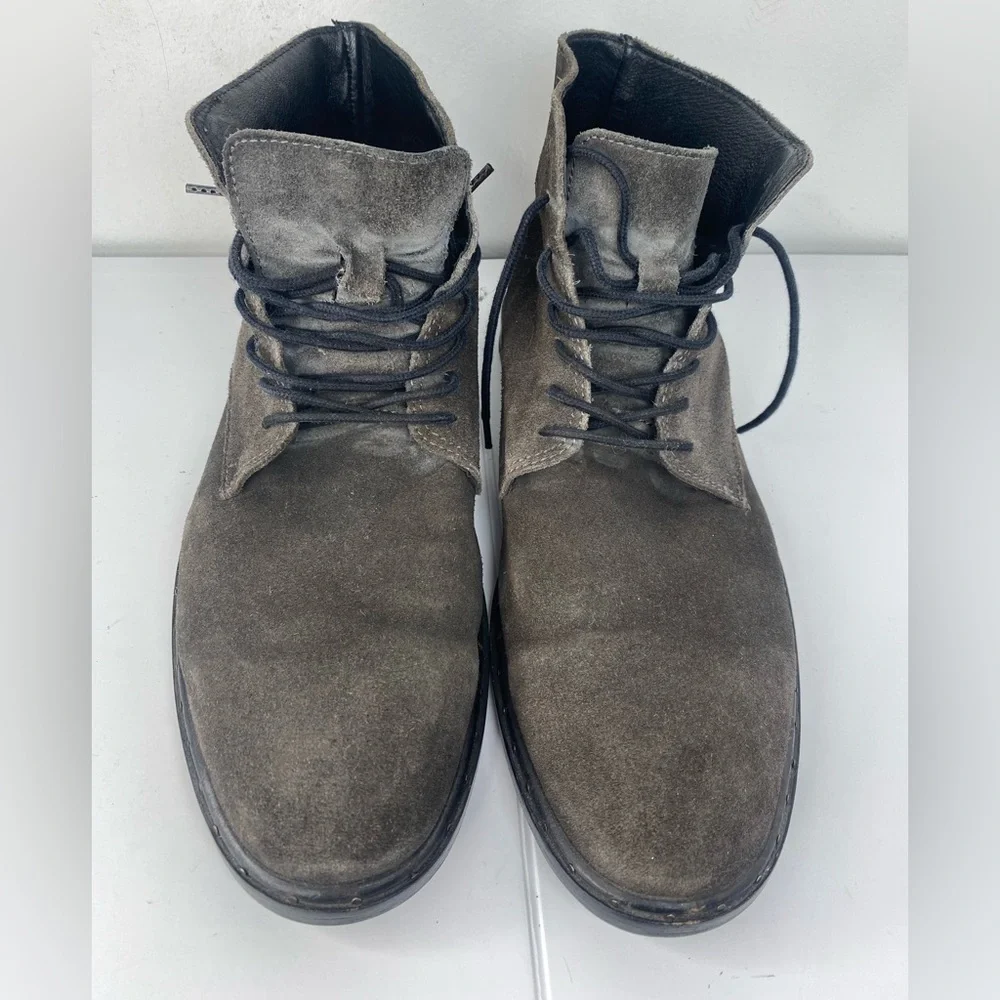 AllSaints Men's Suede Chukka Boots in Gray